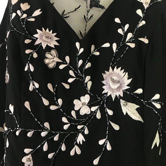 Chica's - Picture 6 of 14